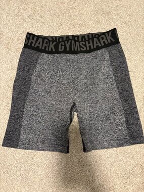 Gymshark women’s flex shorts size medium